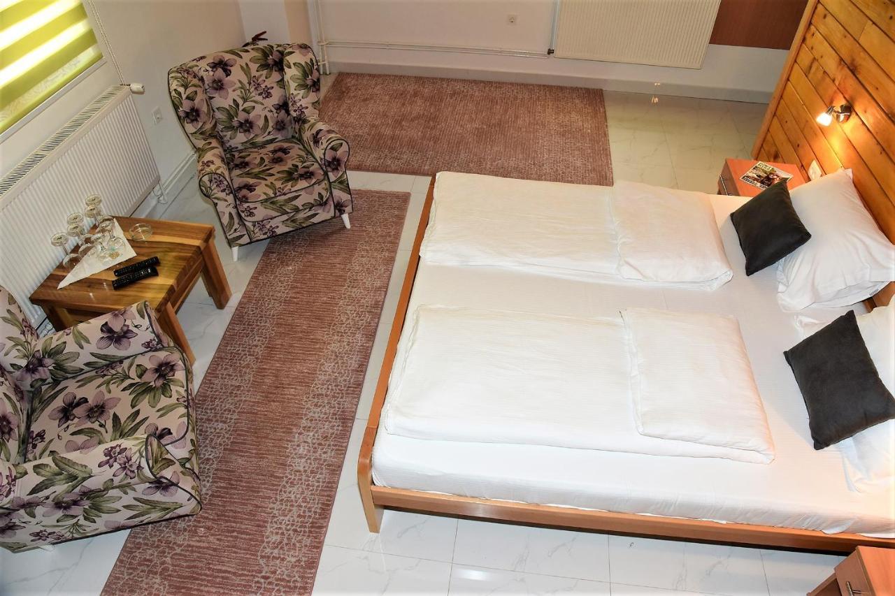 Vila "Maglic" Tjentiste Ngoại thất bức ảnh