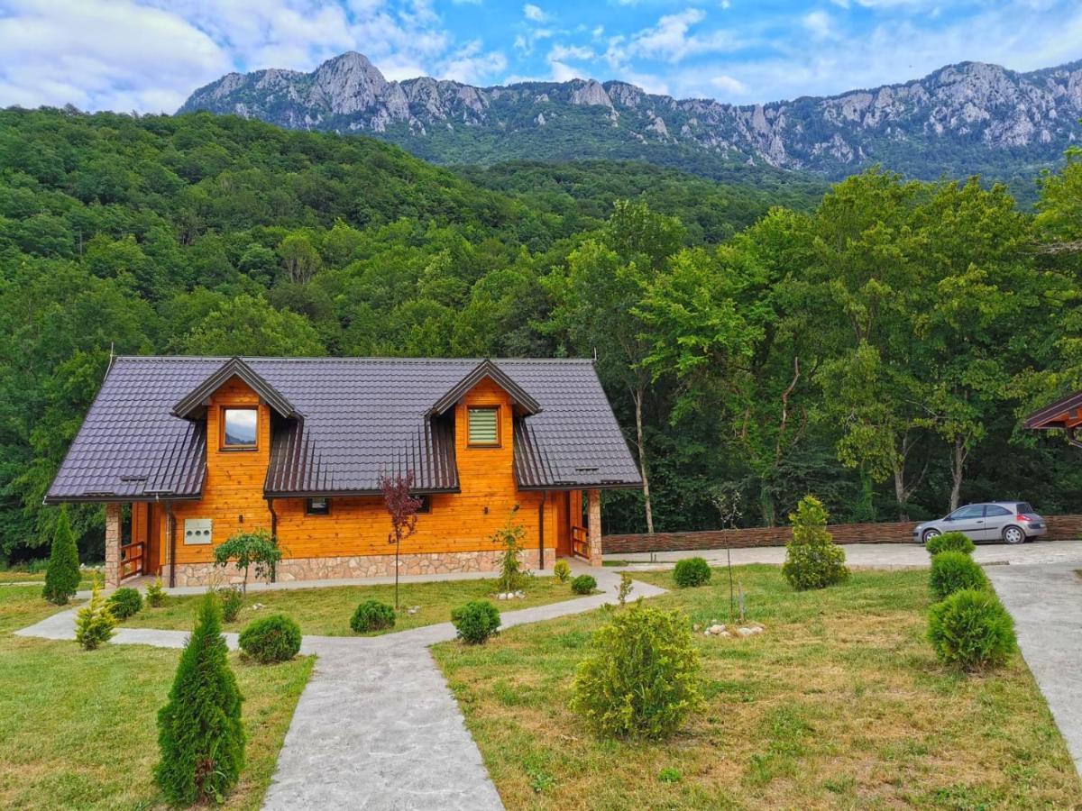 Vila "Maglic" Tjentiste Ngoại thất bức ảnh
