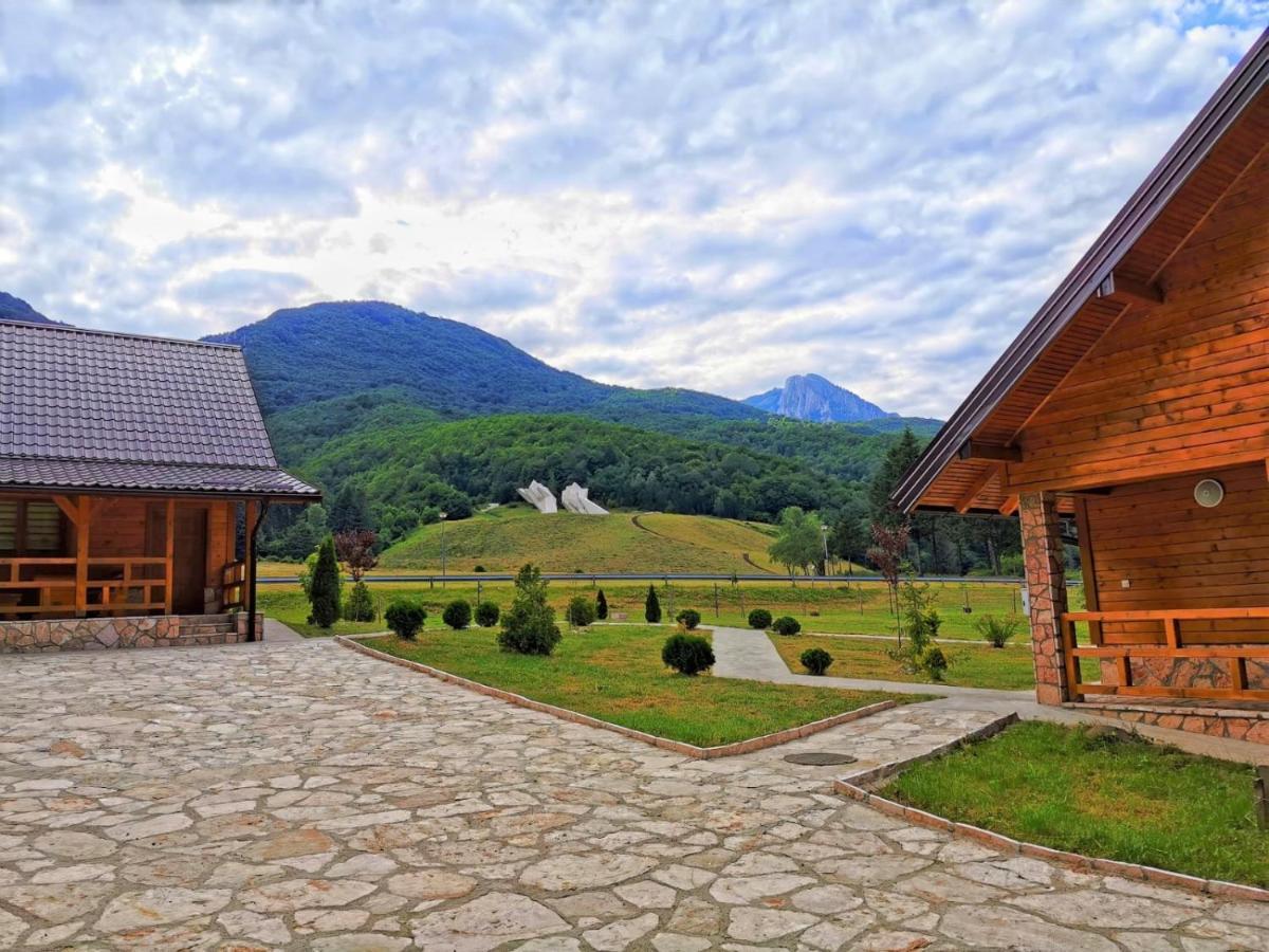 Vila "Maglic" Tjentiste Ngoại thất bức ảnh