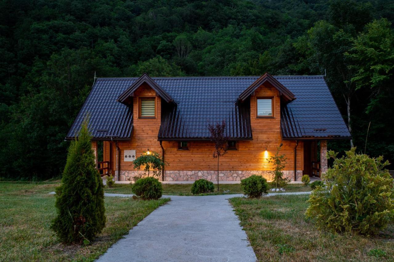 Vila "Maglic" Tjentiste Ngoại thất bức ảnh