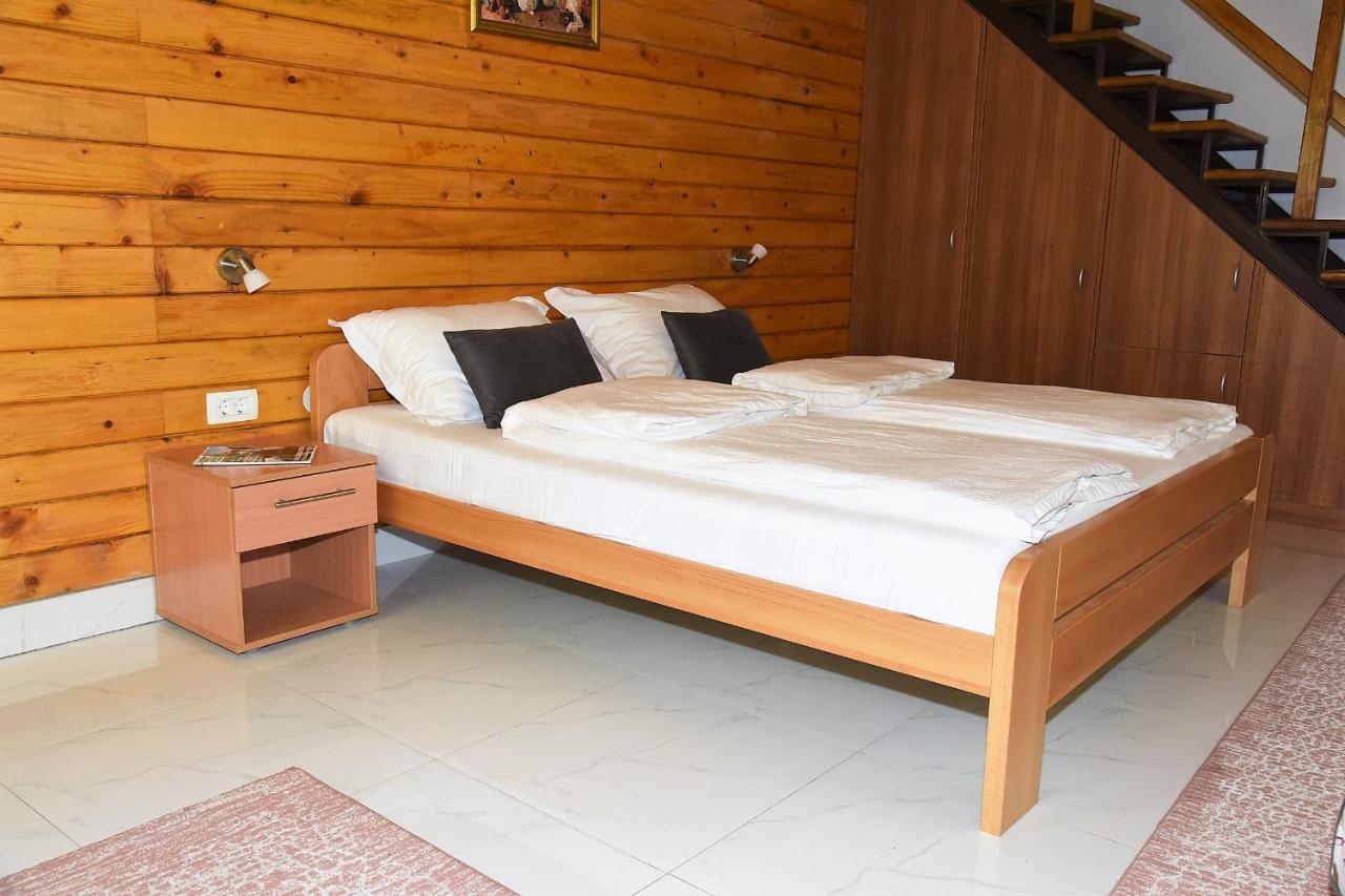 Vila "Maglic" Tjentiste Ngoại thất bức ảnh