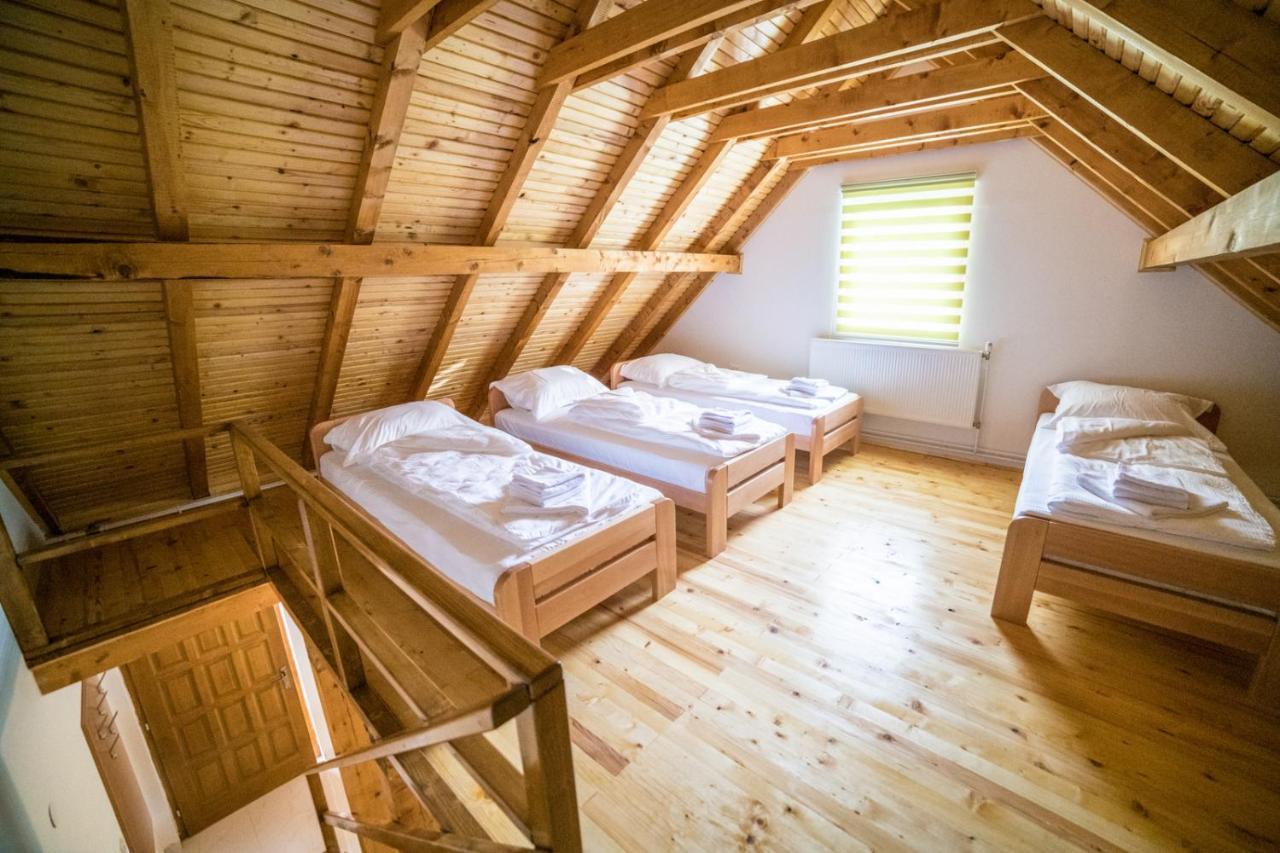 Vila "Maglic" Tjentiste Ngoại thất bức ảnh