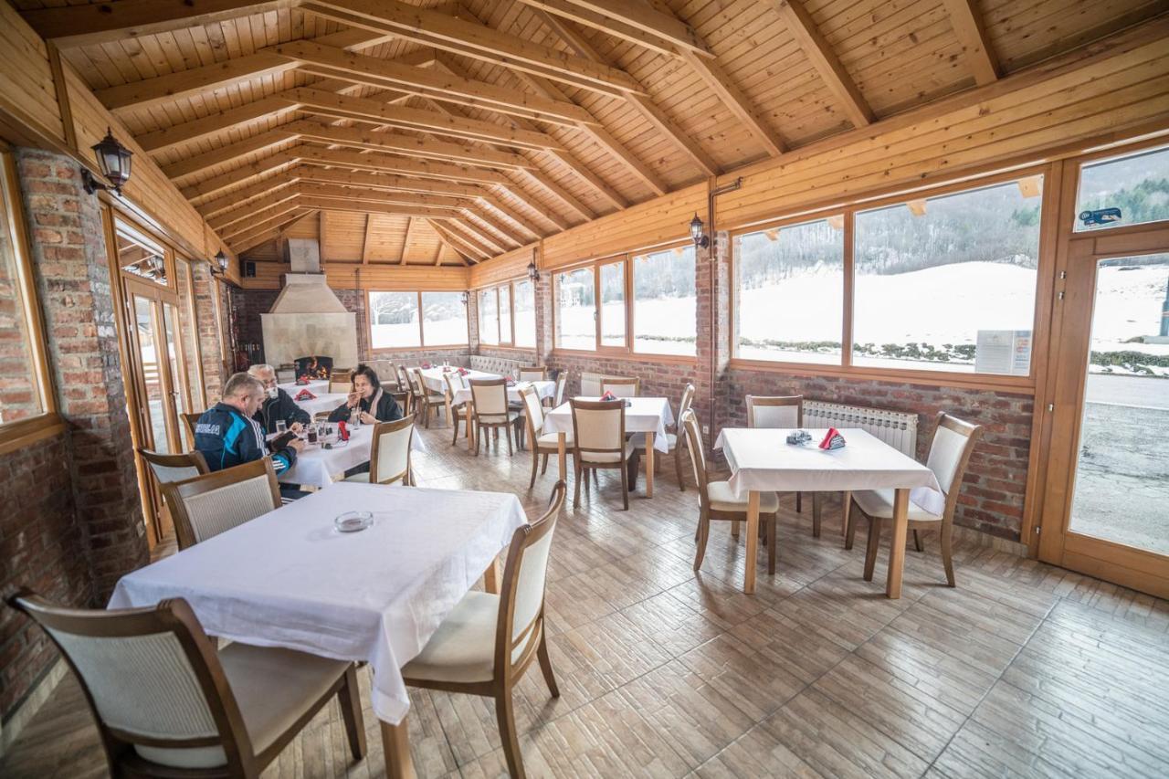 Vila "Maglic" Tjentiste Ngoại thất bức ảnh